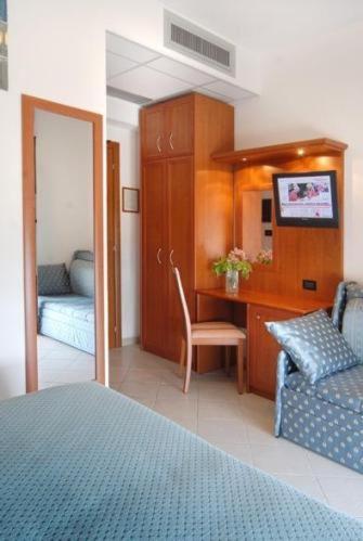 Hotel Noris